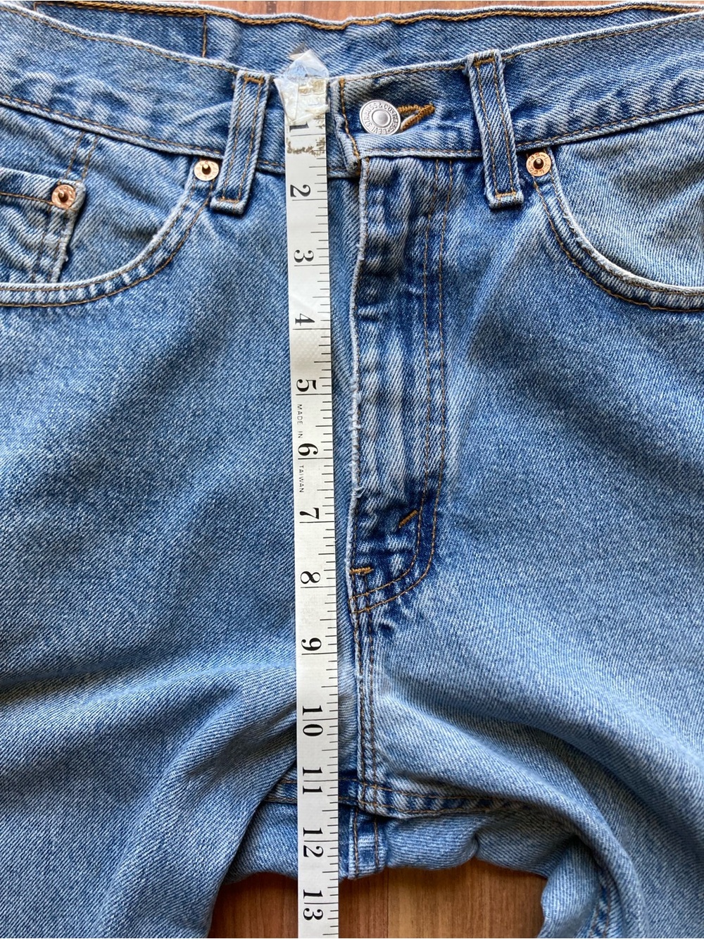 VTG Y2K ‘99 Levi’s 550 Relaxed Fit Mens 32x32 Light Wash Denim Blue Jeans USA - Picture 5 of 11